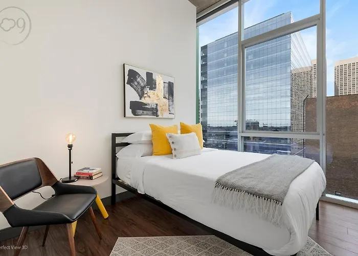 Jeffjack Heated Pool Penthouse In Chicago's West Loop Chicago