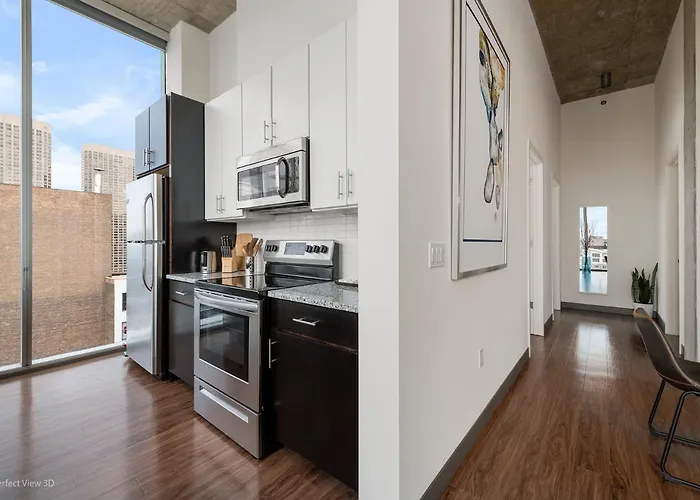 Jeffjack Heated Pool Penthouse In Chicago's West Loop *